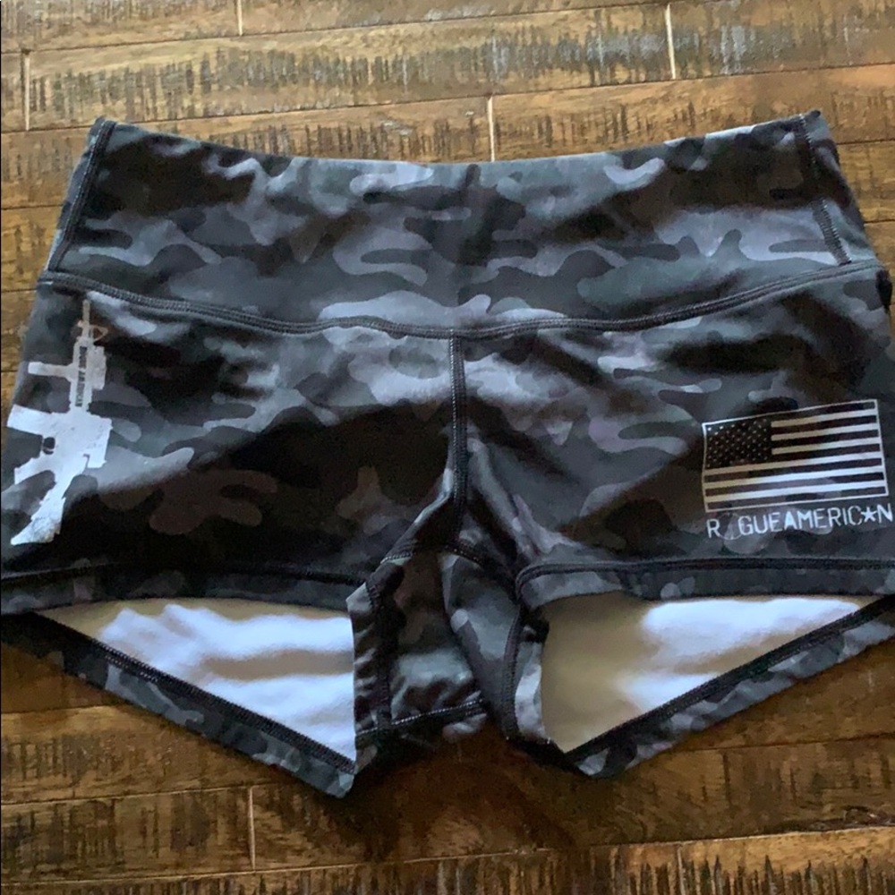 Rogue Boot Shorts. Size 6
